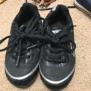 Easton little boys cleats black